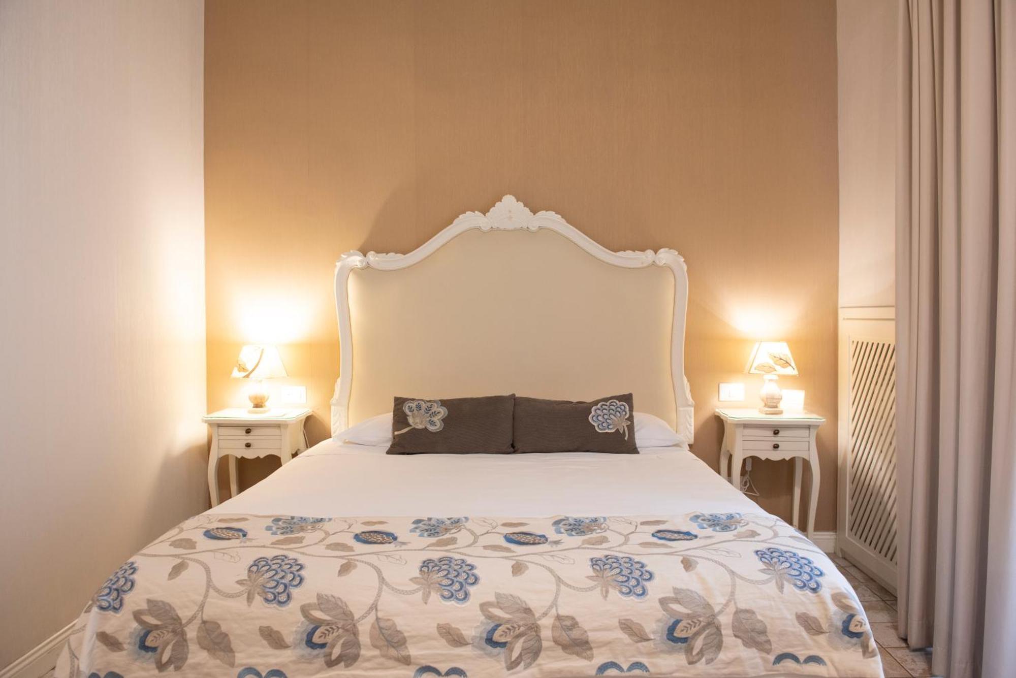 Certosa Suite Неаполь Экстерьер фото